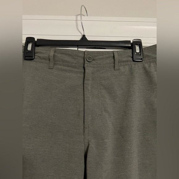 Goodfellow & Co Men’s Green 9” Hybrid Swim Shorts UPF 50+ - Picture 4 of 11